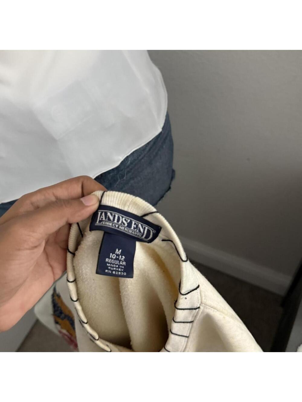 Lands' End graphic sweater - Picture 3 of 4